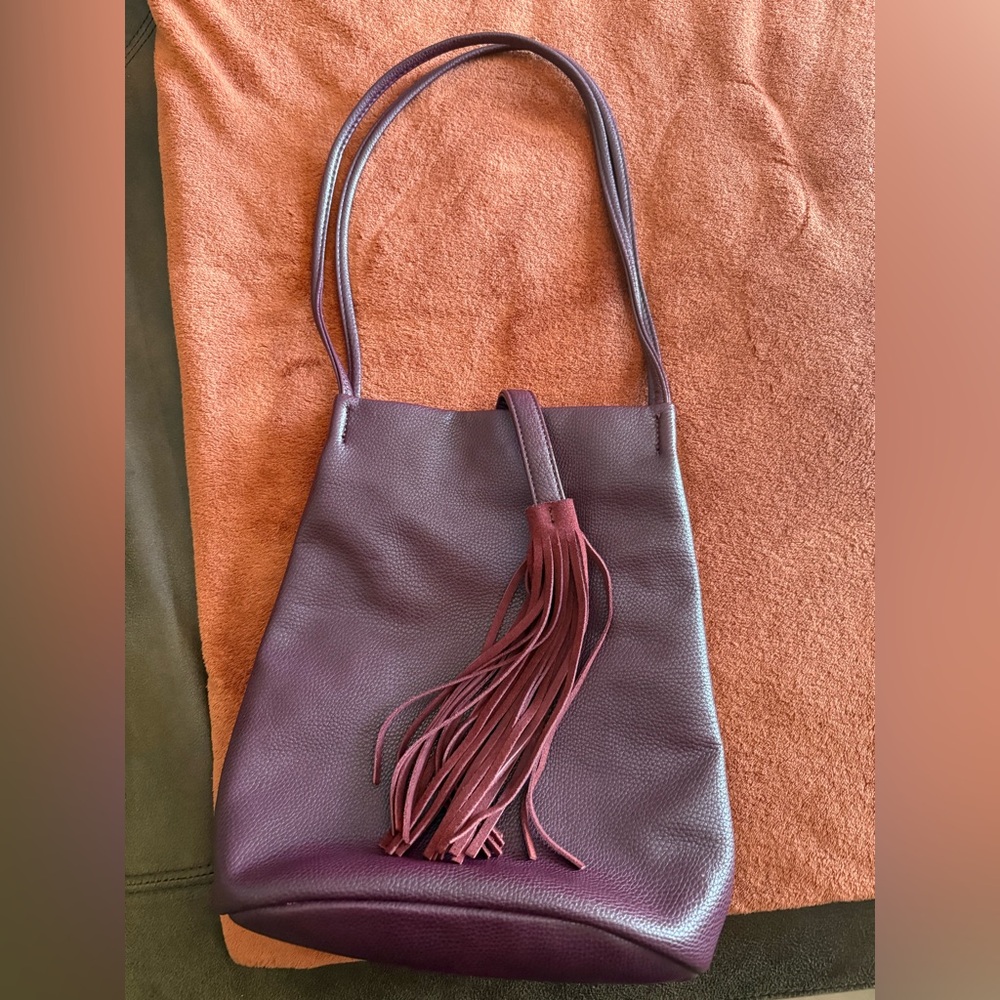 Chic Maroon Fringe Leather Shoulder Bag